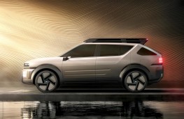 Hyundai Initium concept side